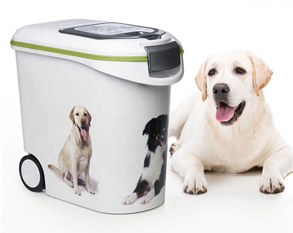 Why Do Pet Owners Choose IML Plastic Dog Food Containers with Lid?