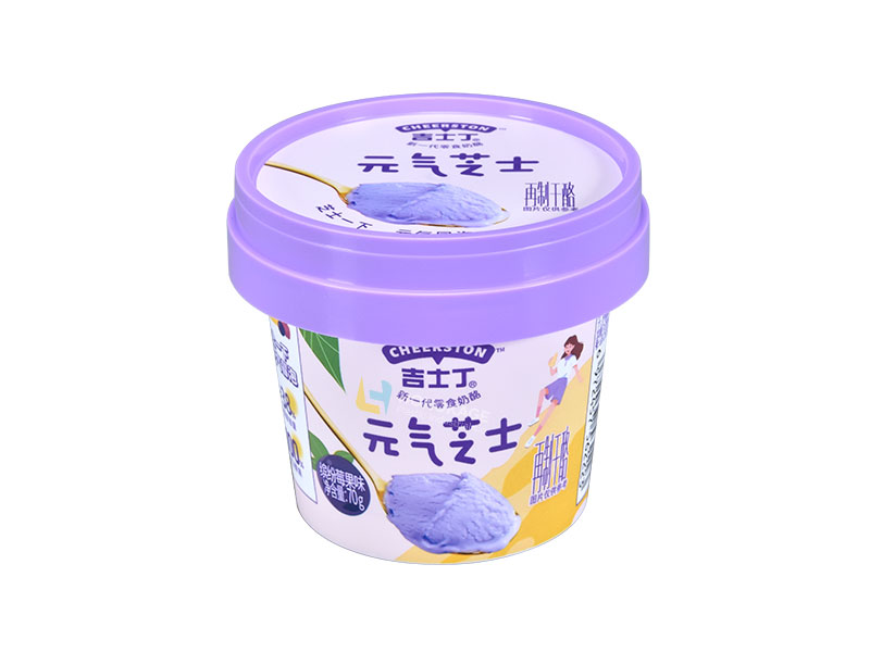 3oz plastic yogurt cup with lid and spoon 1