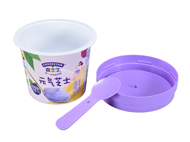 3oz plastic yogurt cup with lid and spoon 3