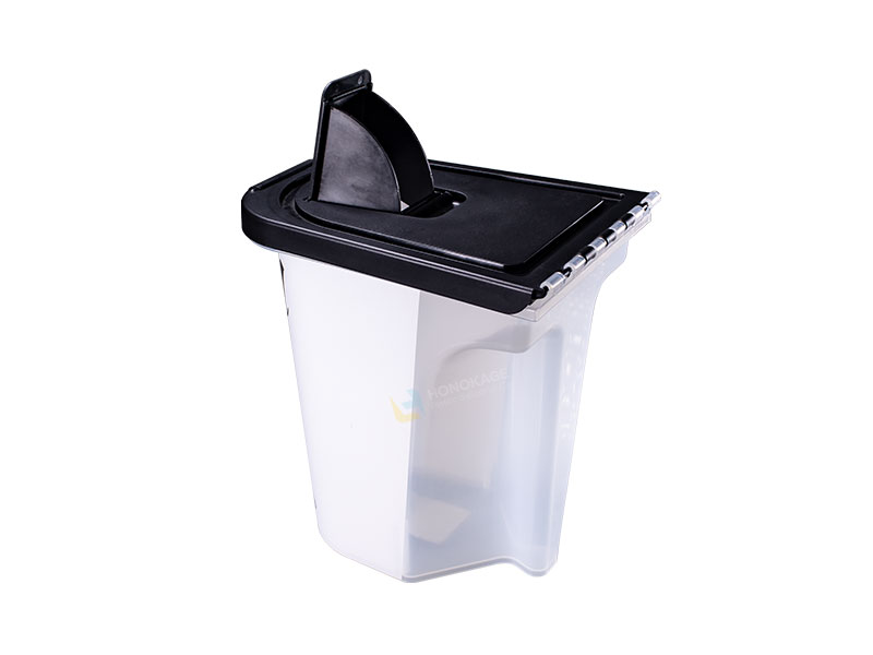7lbs iml pet food storage container with spoon 2