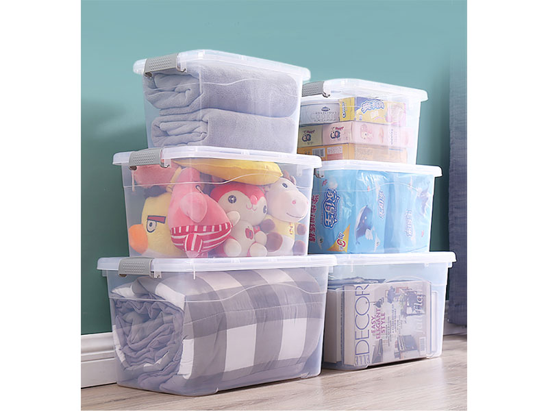 transparent plastic storage container in rectangular shape 3